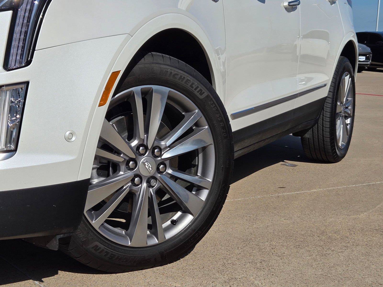 New 2026 Cadillac XT5 Premium Luxury w/ Driver Assist Package AWD/4WD image 8