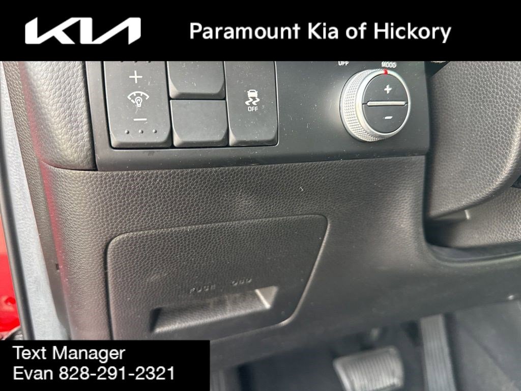 Used 2016 Kia Soul + w/ Audio Package image 17