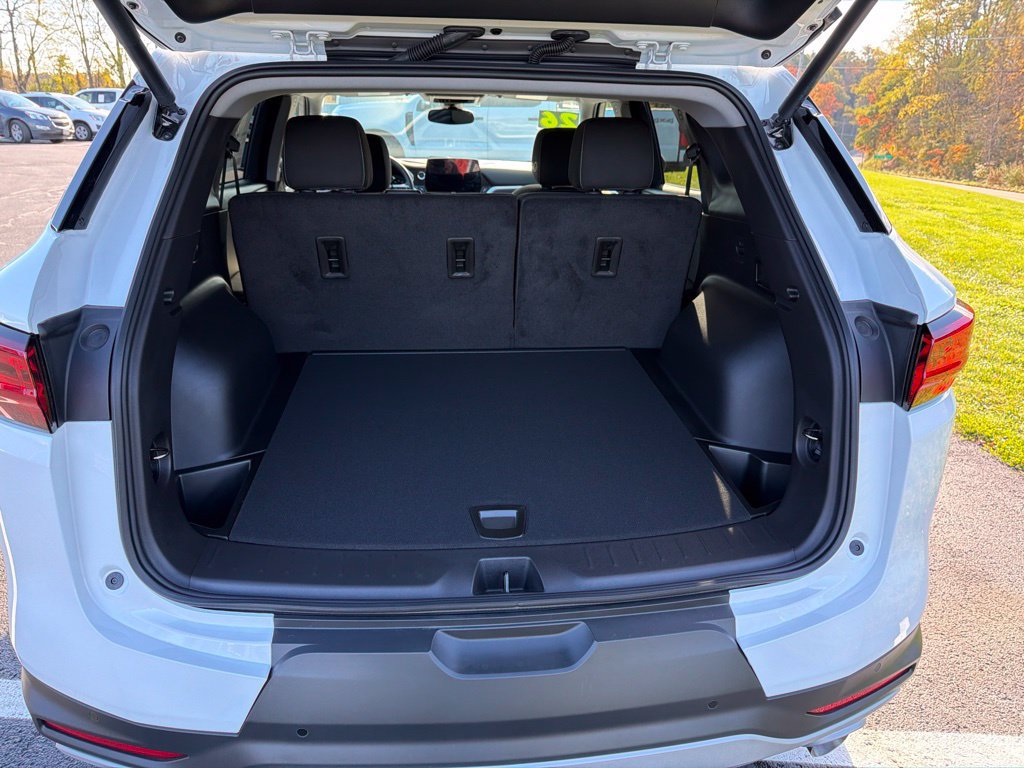 New 2026 Chevrolet Blazer LT w/ Convenience Package AWD/4WD image 16