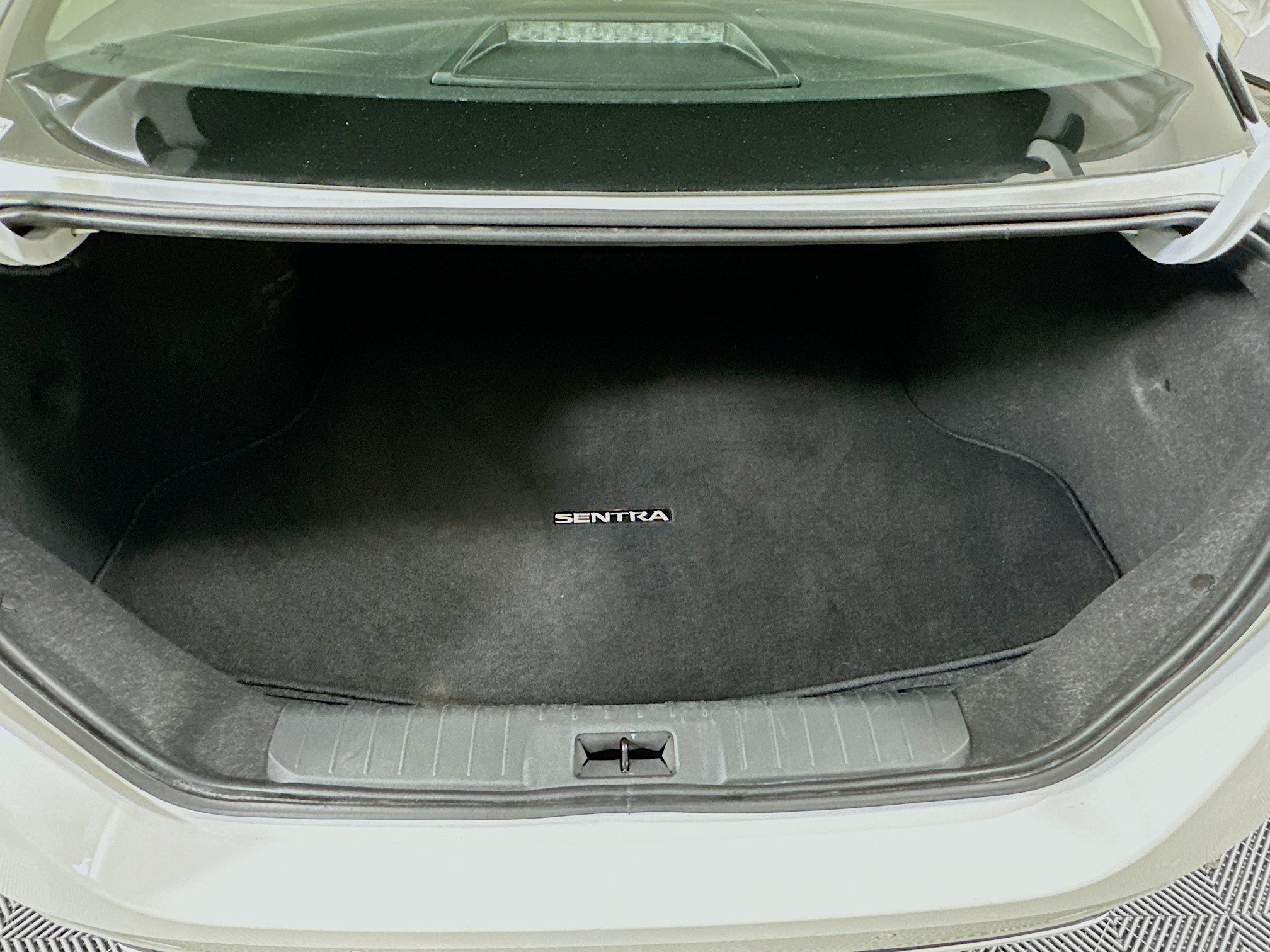 Used 2025 Nissan Sentra S image 27