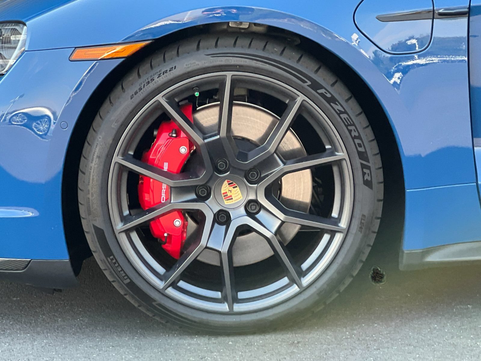 New 2026 Porsche Taycan GTS AWD/4WD image 26