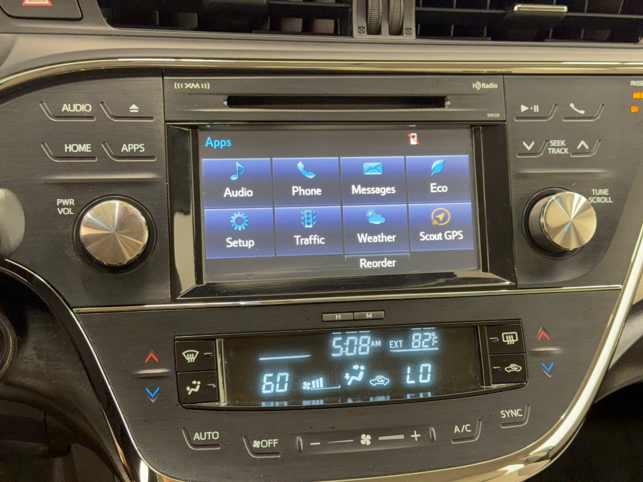 Used 2016 Toyota Avalon XLE FWD image 23
