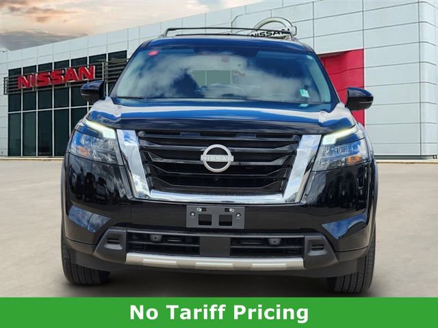 Certified 2025 Nissan Pathfinder Platinum image 3