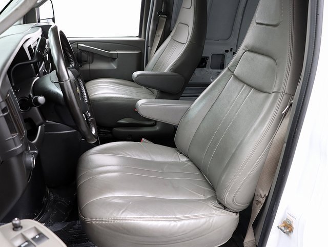 Used 2021 Chevrolet Express 2500 w/ Driver Convenience Package image 9