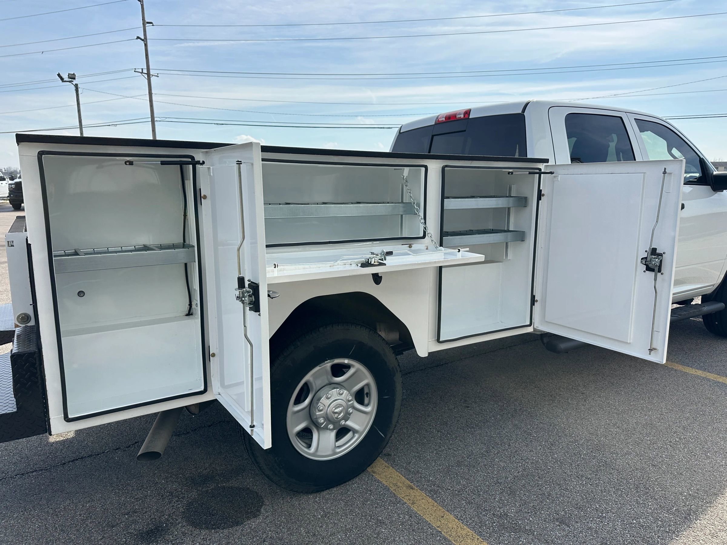 Used 2023 RAM 3500 Tradesman image 12