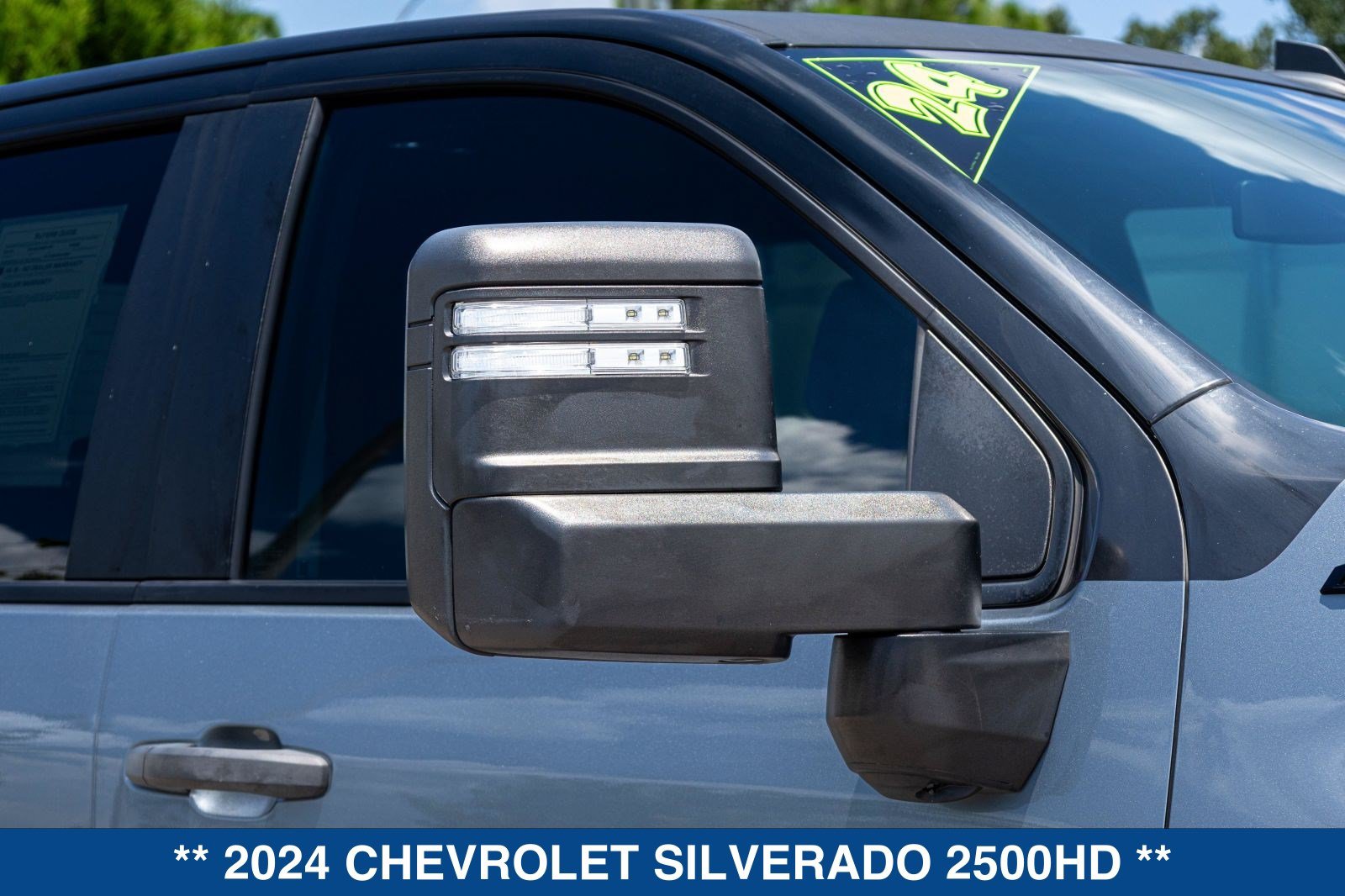 Used 2024 Chevrolet Silverado 2500 Custom w/ Custom Value Package AWD/4WD image 12