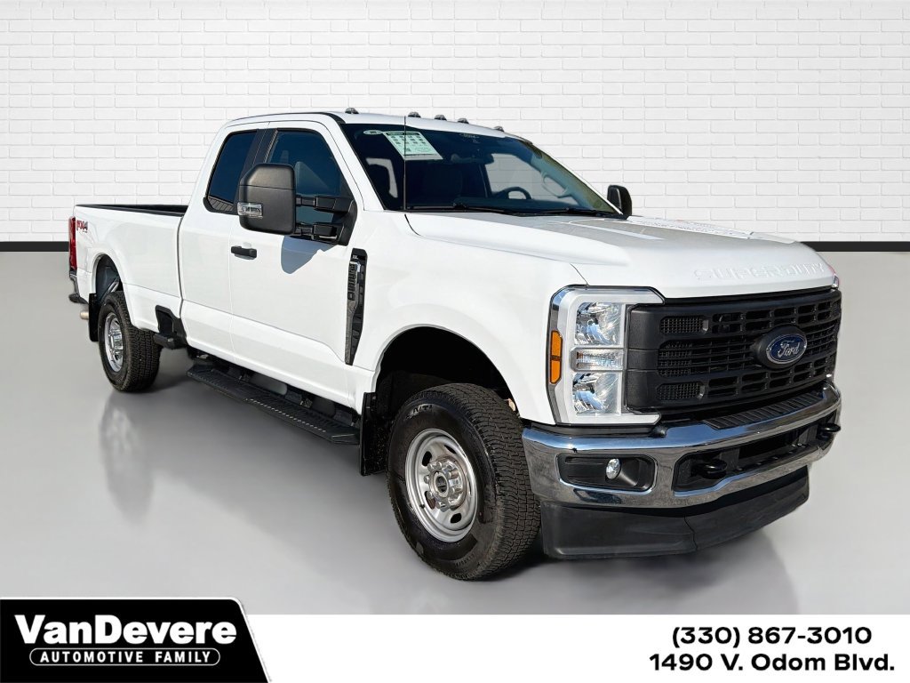 Used 2025 Ford F250 XL w/ FX4 Off-Road Package AWD/4WD image 1