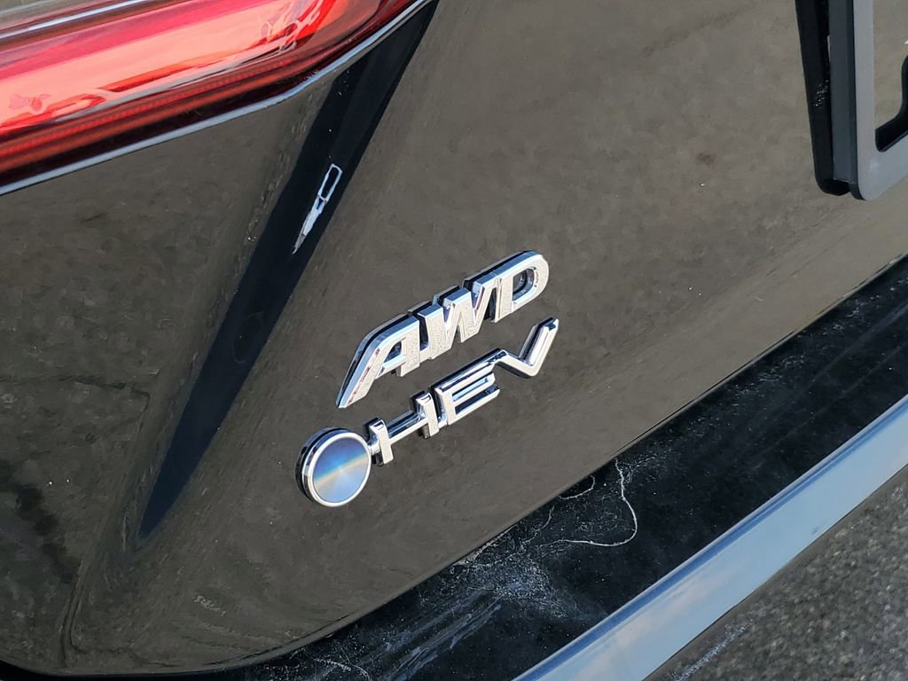 Used 2025 Toyota Camry LE w/ Convenience Package image 33