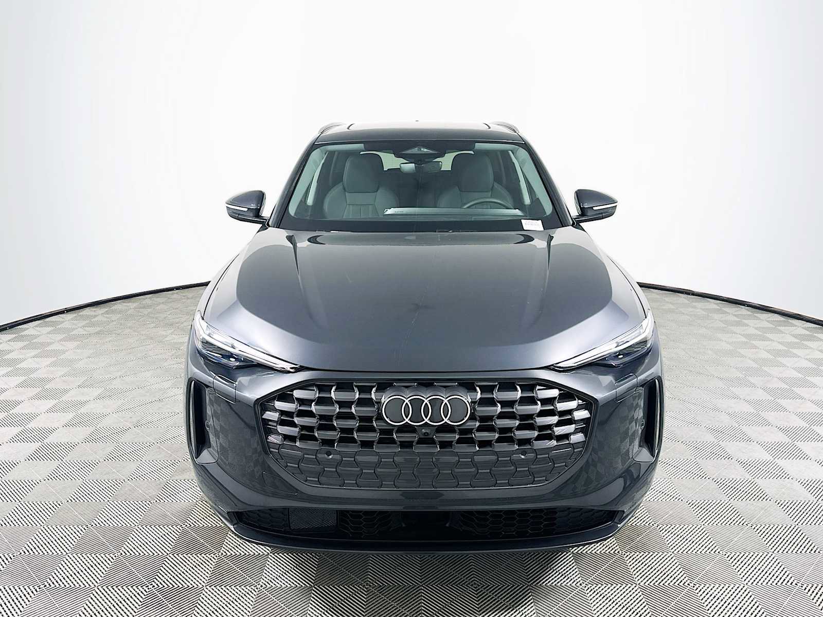 New 2025 Audi Q5 Premium Plus image 2