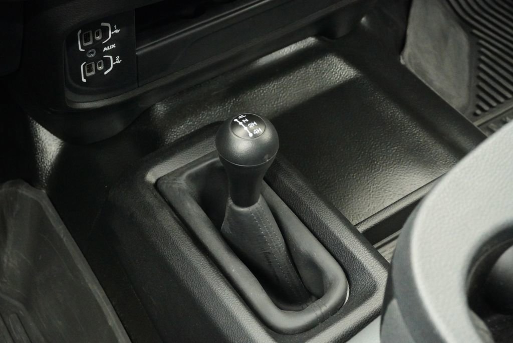 Used 2024 RAM 2500 Tradesman w/ Chrome Appearance Group image 18