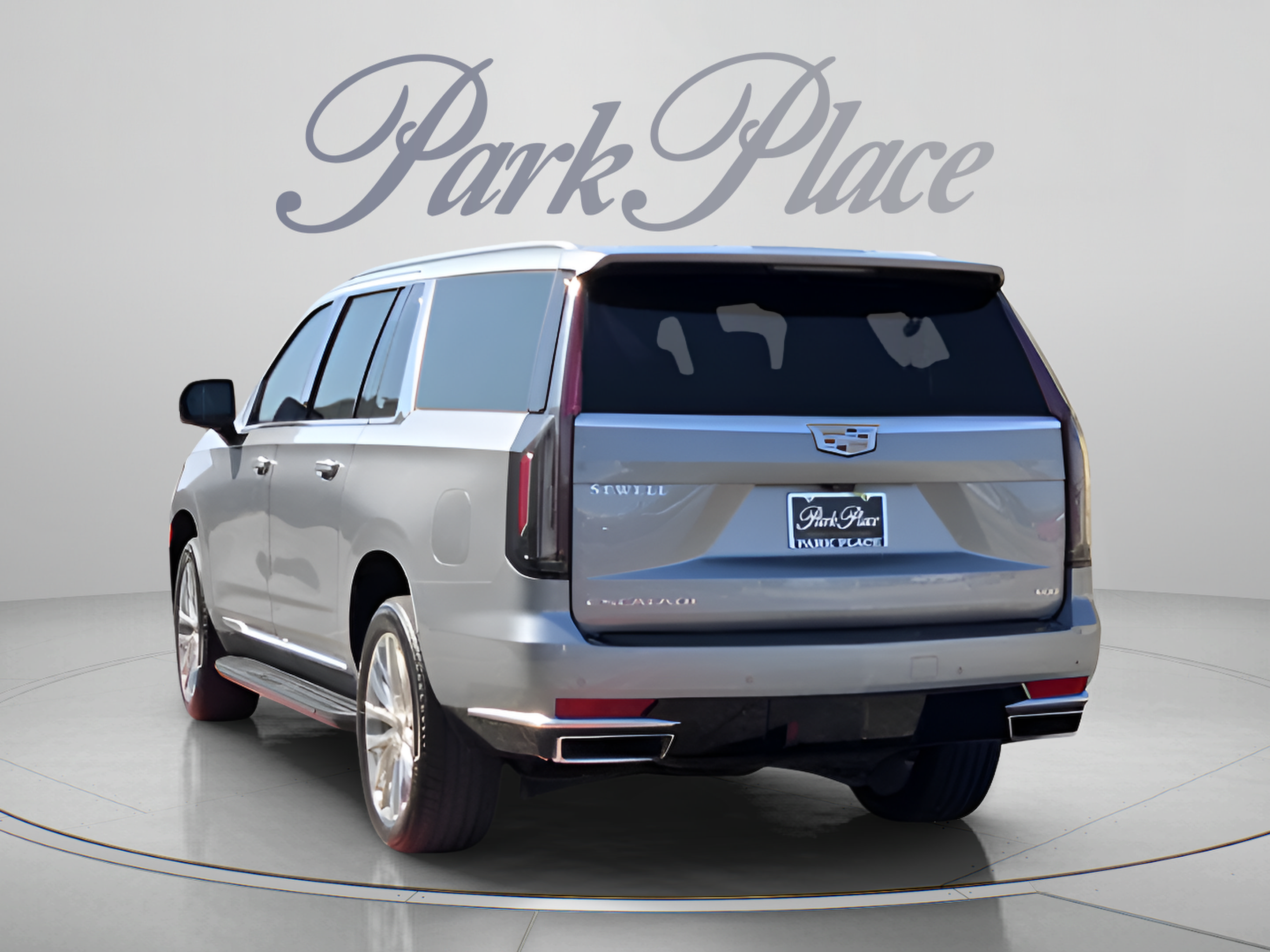 Used 2023 Cadillac Escalade ESV Premium Luxury AWD/4WD image 3