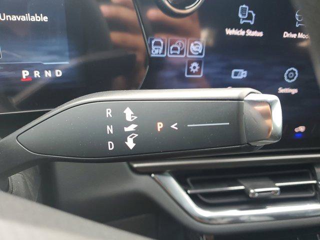 New 2026 Chevrolet Equinox EV LT image 24