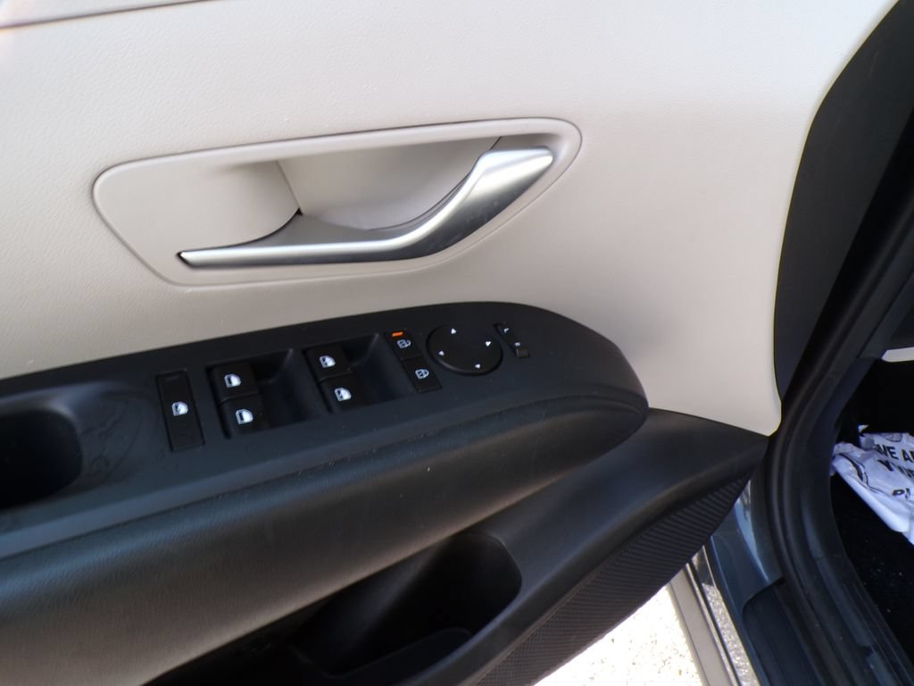 Certified 2025 Hyundai Tucson SEL AWD/4WD image 23