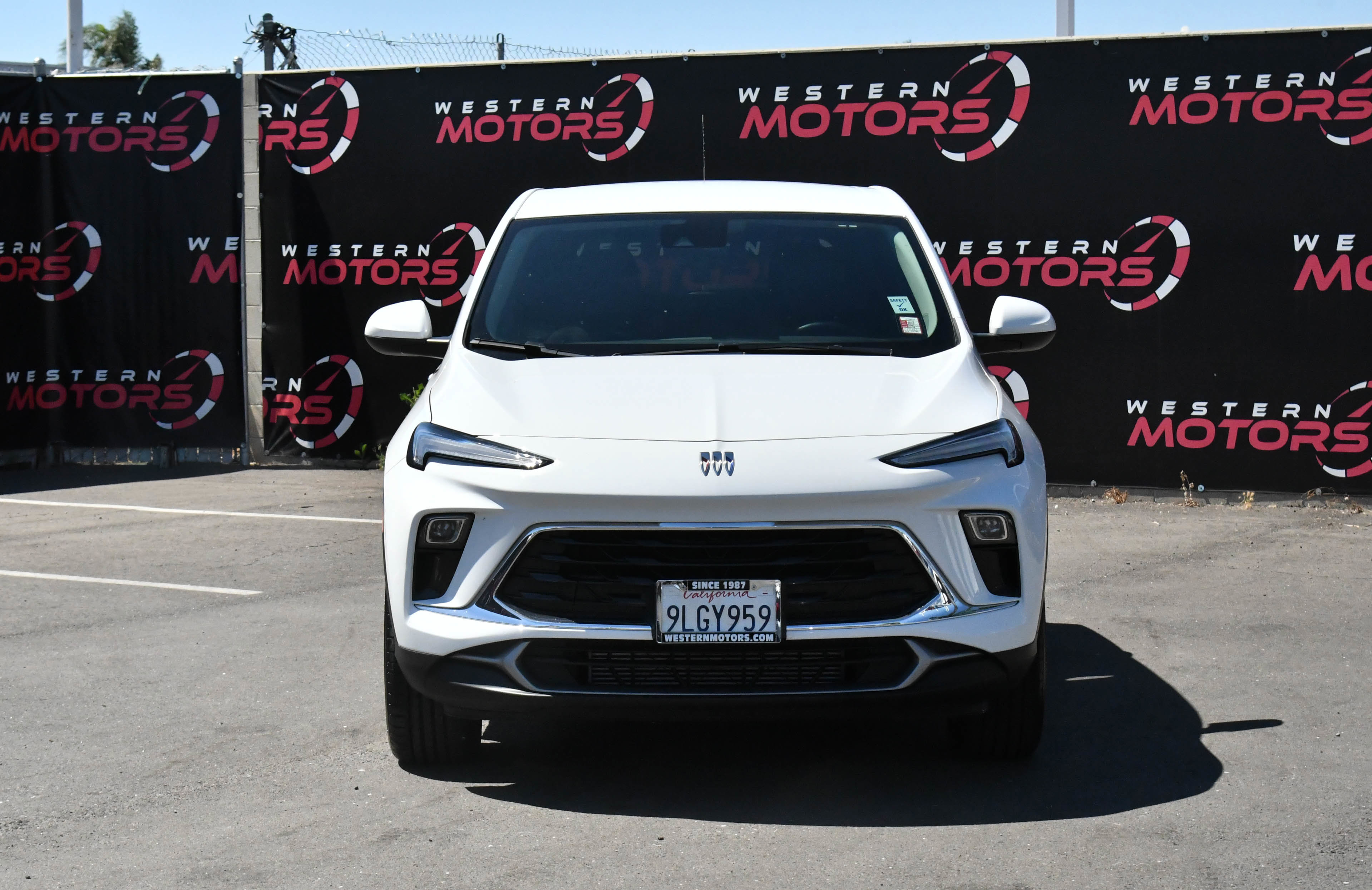 Used 2024 Buick Encore GX Preferred image 2