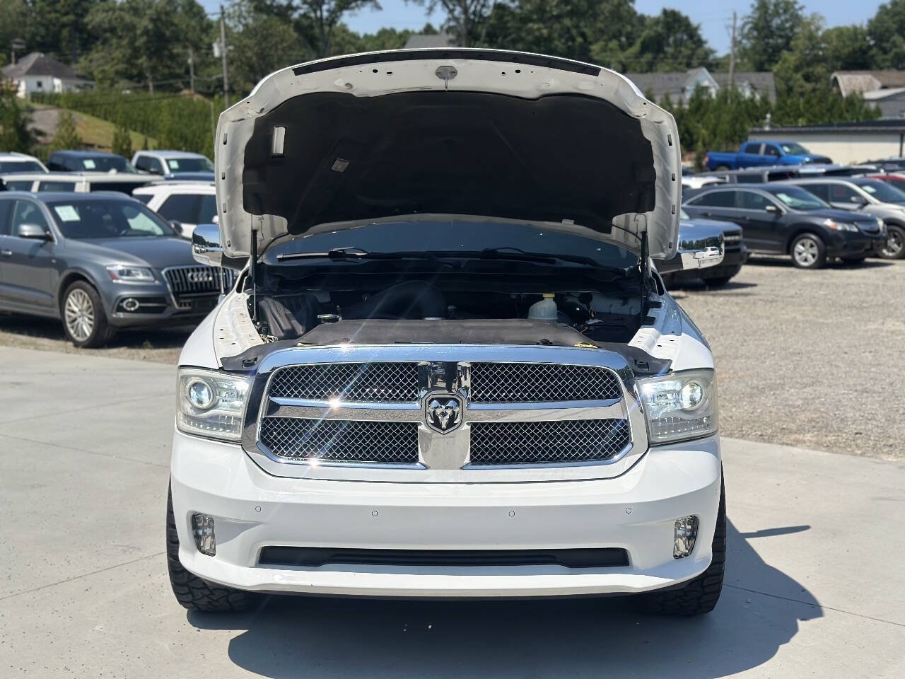 Used 2014 RAM 1500 Limited RWD image 11