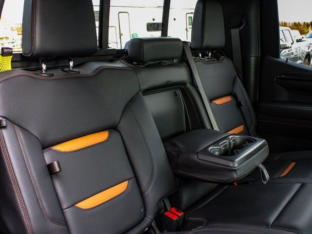 Used 2024 GMC Sierra 1500 AT4 w/ Technology Package image 37