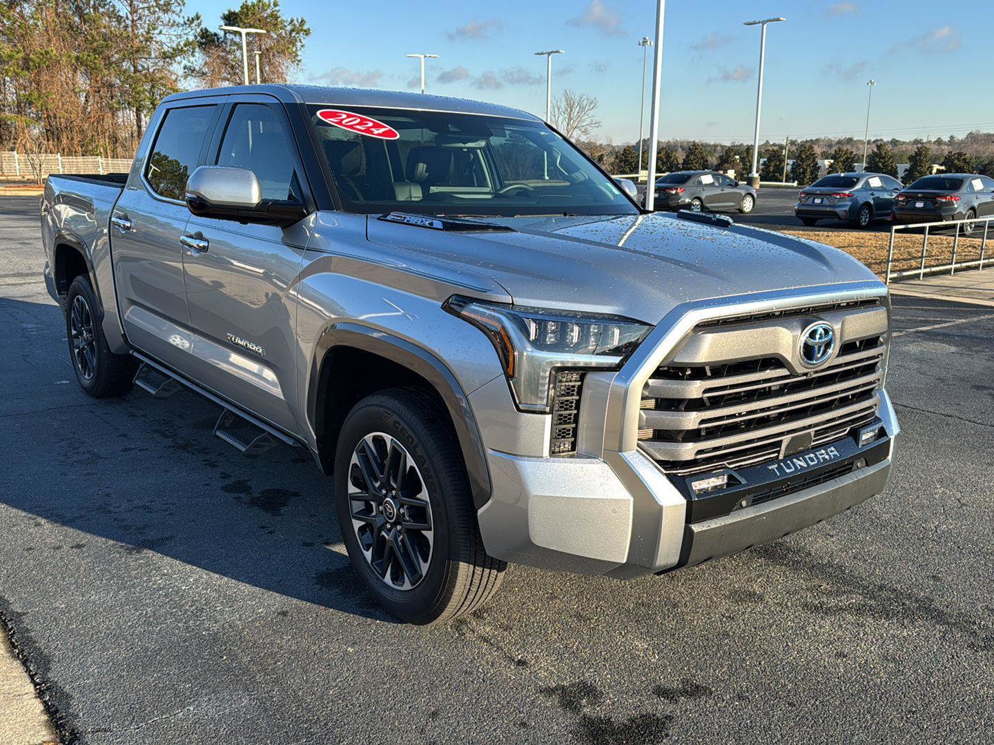 Used 2024 Toyota Tundra Limited image 6