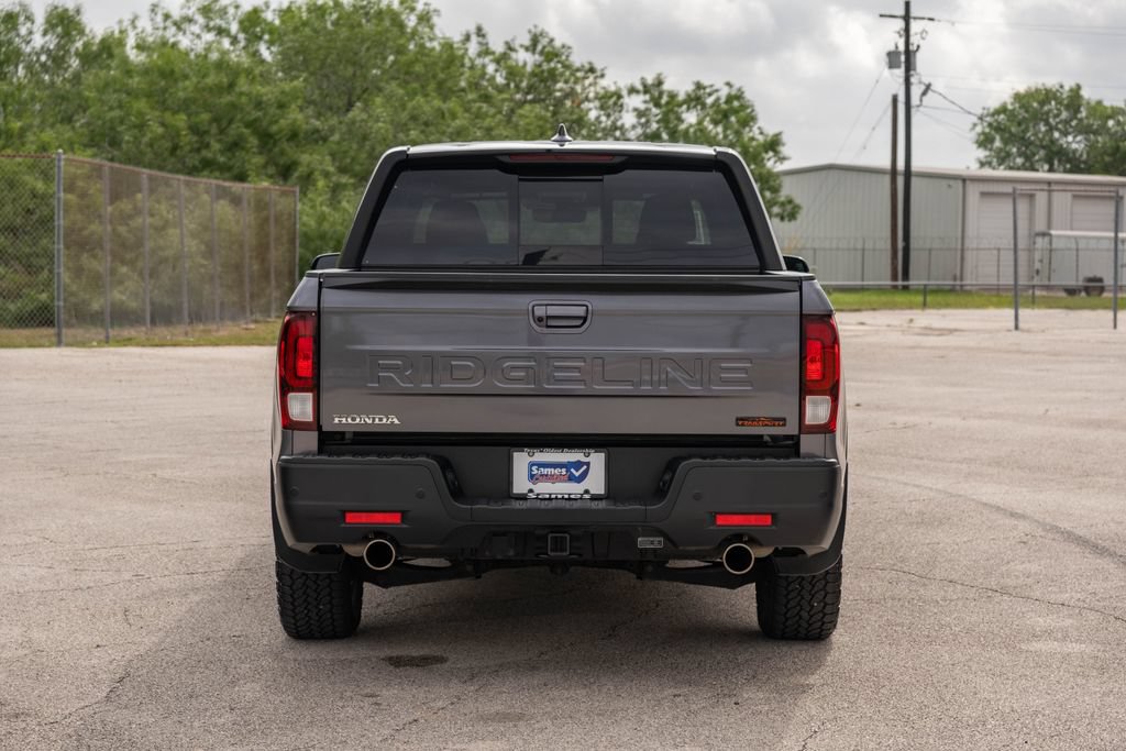 Used 2025 Honda Ridgeline TrailSport image 6