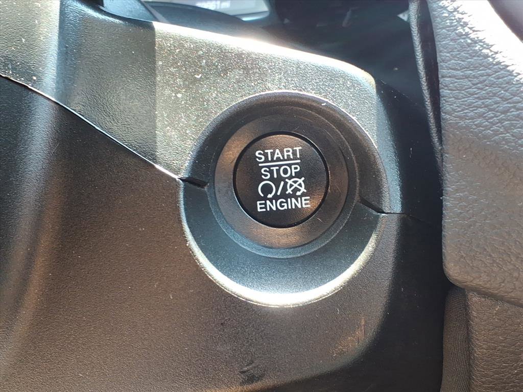 Used 2019 Jeep Compass Latitude AWD/4WD image 11