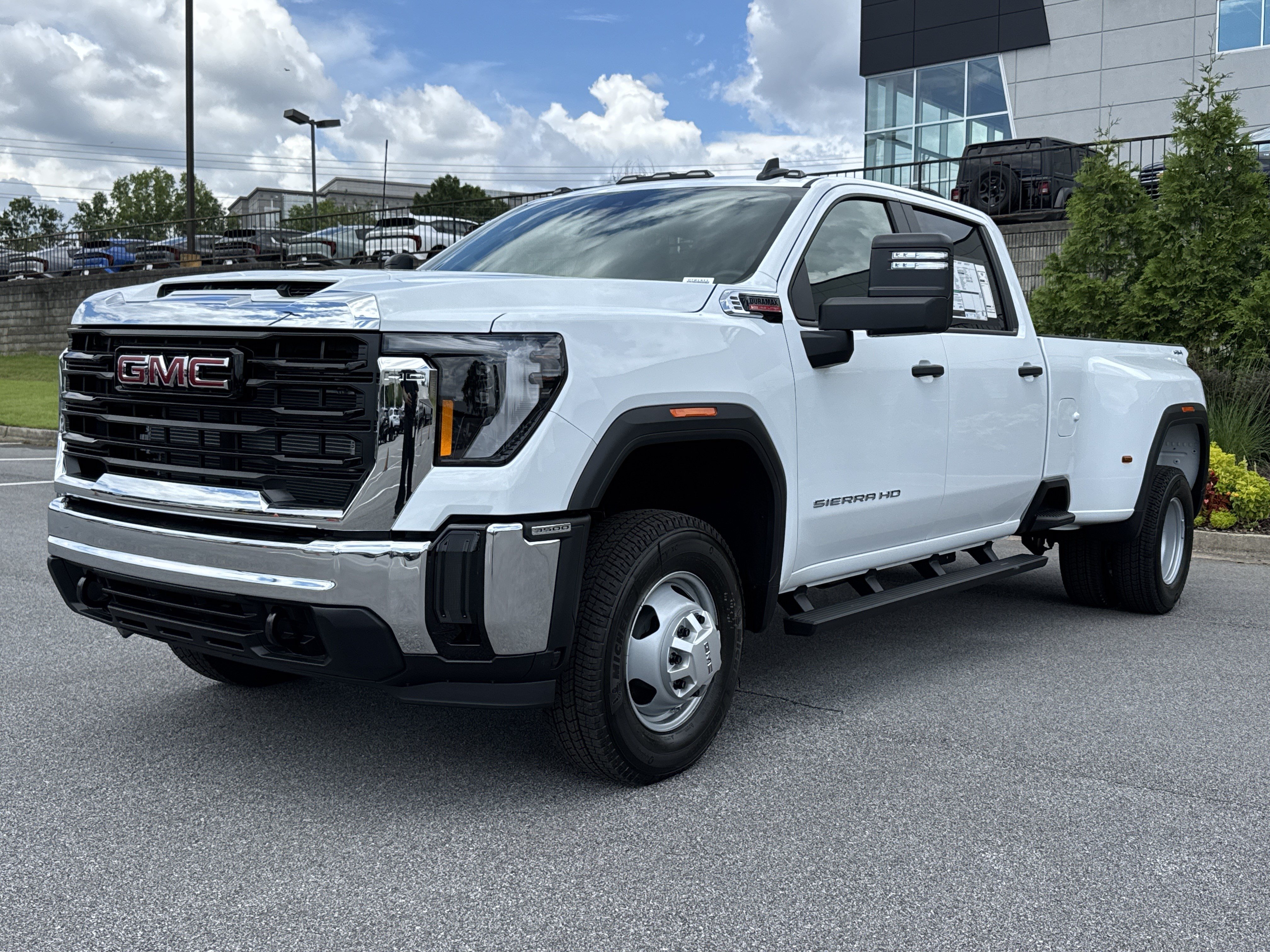 New 2026 GMC Sierra 3500 Pro AWD/4WD image 5