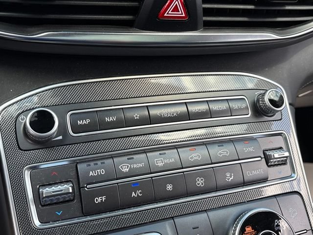 Certified 2023 Hyundai Santa Fe SEL w/ Premium Package AWD/4WD image 17