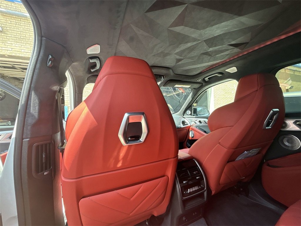 Used 2025 BMW XM image 16
