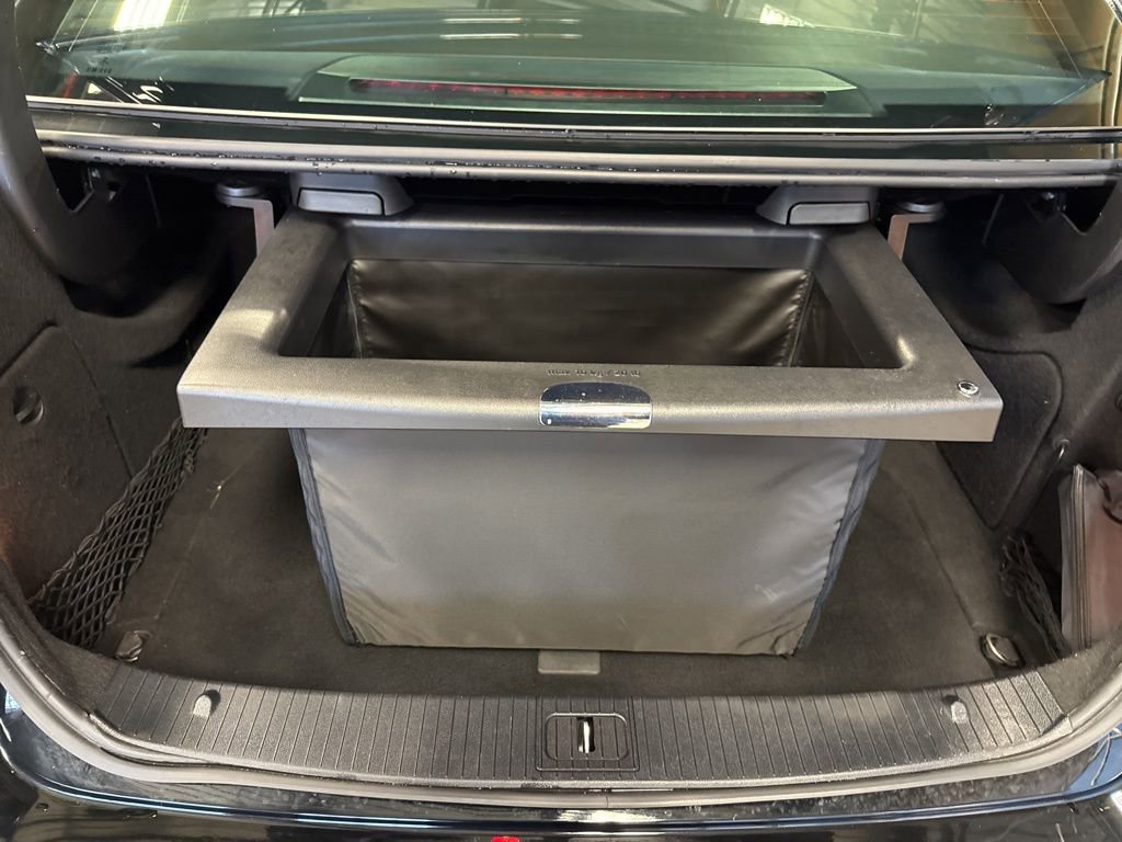 Used 2014 Mercedes-Benz E 350 4MATIC Sedan image 38