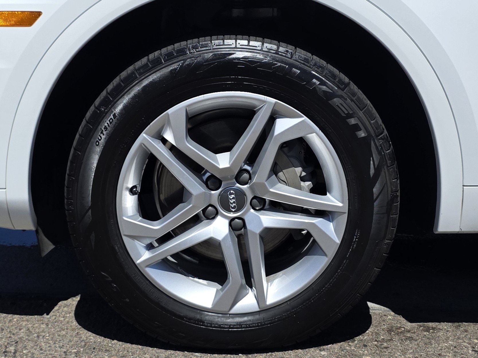 Used 2018 Audi Q5 2.0T Premium Plus w/ Premium Plus Package AWD/4WD image 9