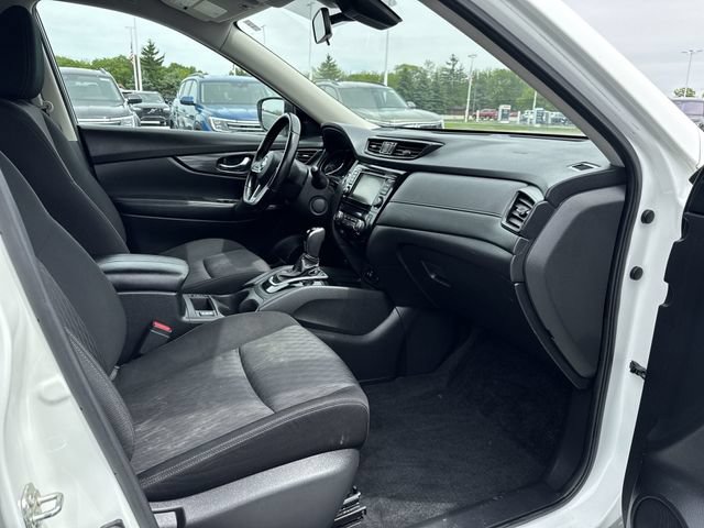 Used 2020 Nissan Rogue SV AWD/4WD image 28