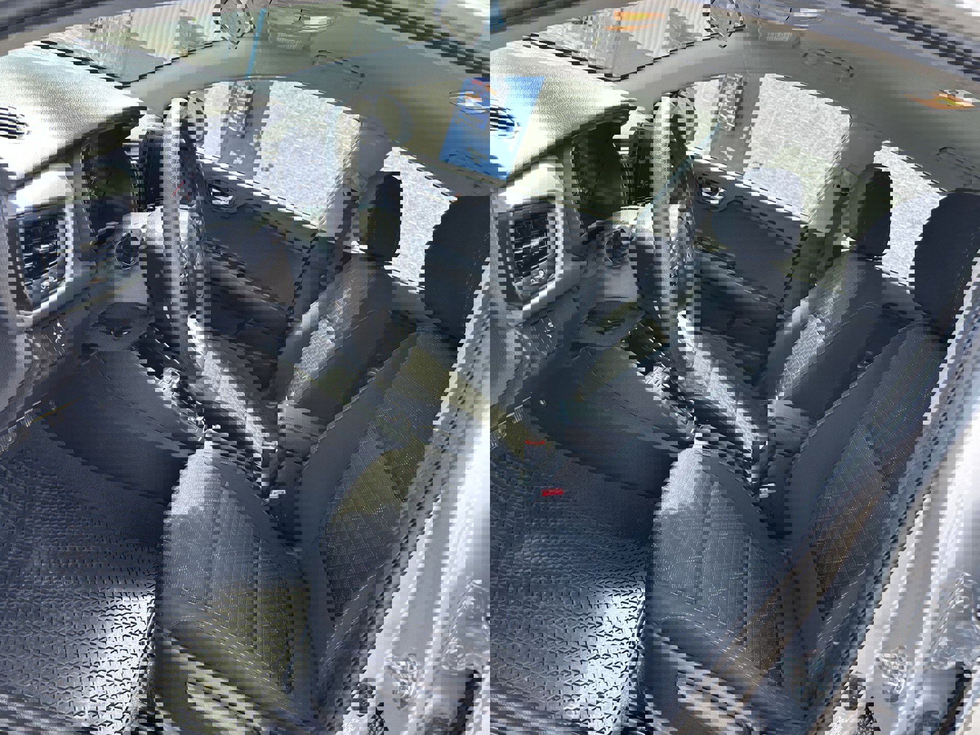 Used 2023 Kia Rio LX image 9