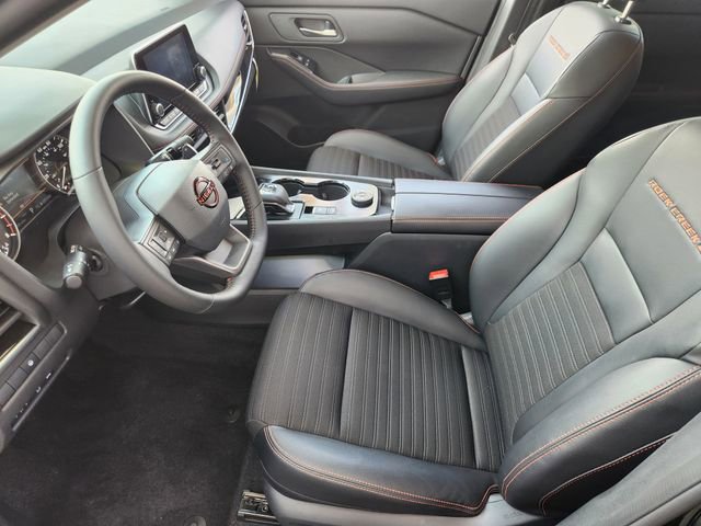 Certified 2025 Nissan Rogue SV AWD/4WD image 10