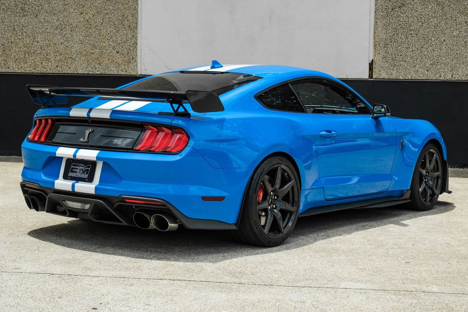 Used 2022 Ford Mustang Shelby GT500 w/ Carbon Fiber Track Pack RWD image 9
