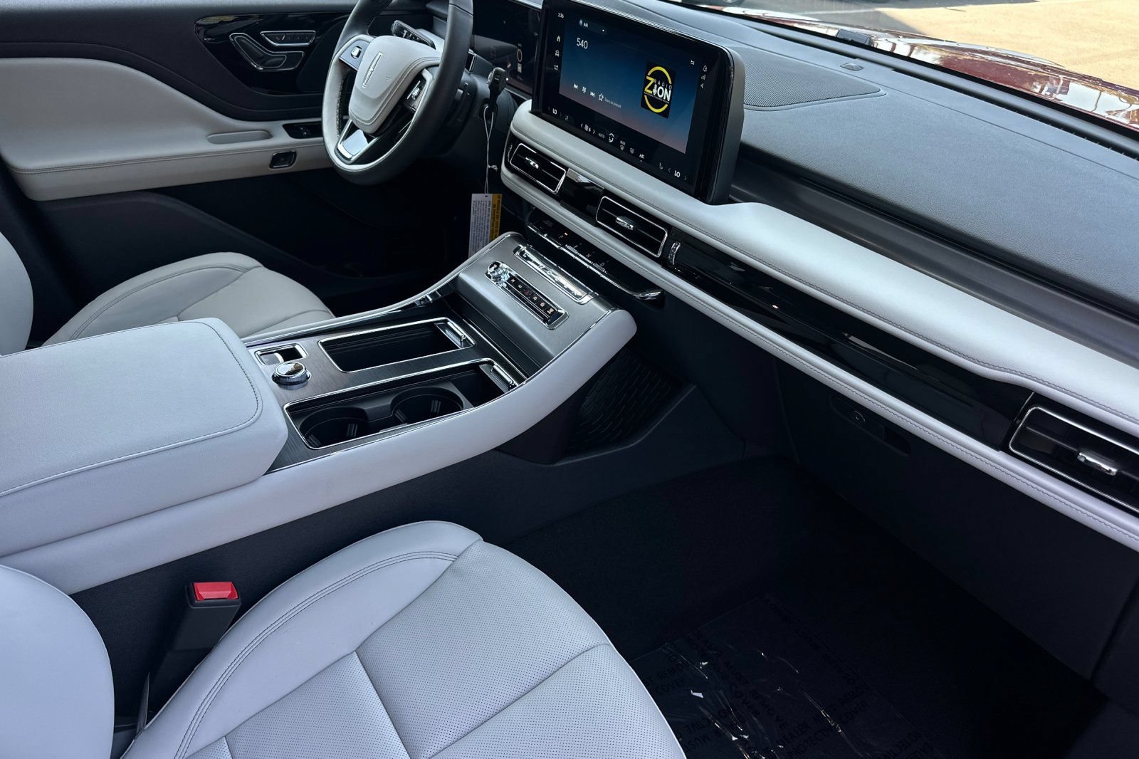 New 2026 Lincoln Aviator 2WD image 16