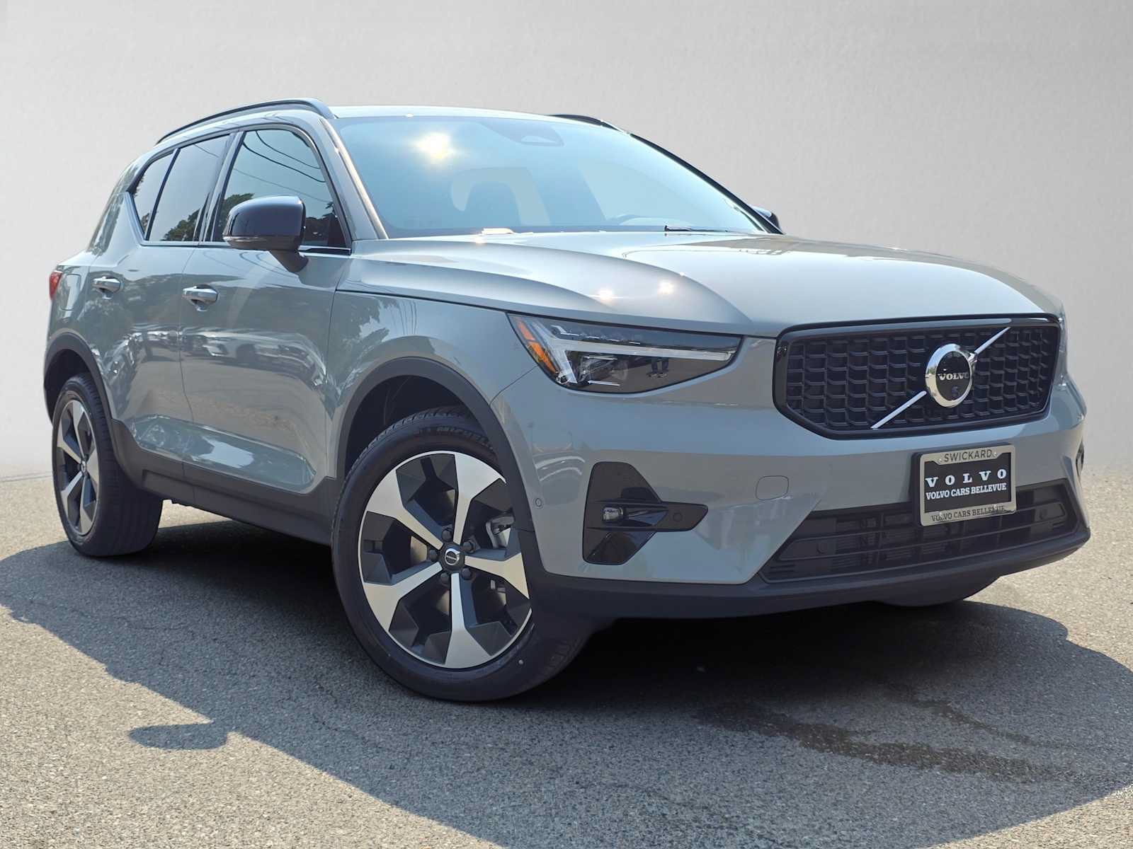 New 2026 Volvo XC40 B5 Plus w/ Protection Package Premier AWD/4WD image 1