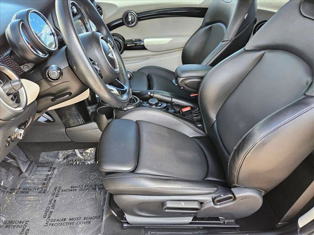 Used 2015 MINI Cooper S image 21