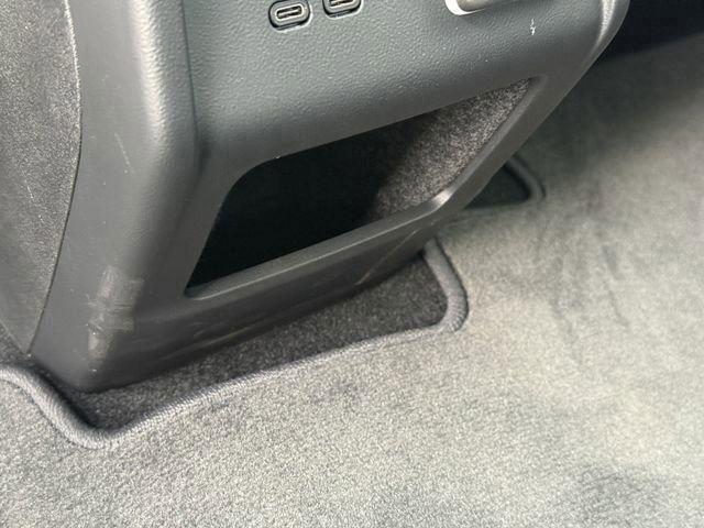 New 2025 Cadillac Optiq Luxury 1 image 37