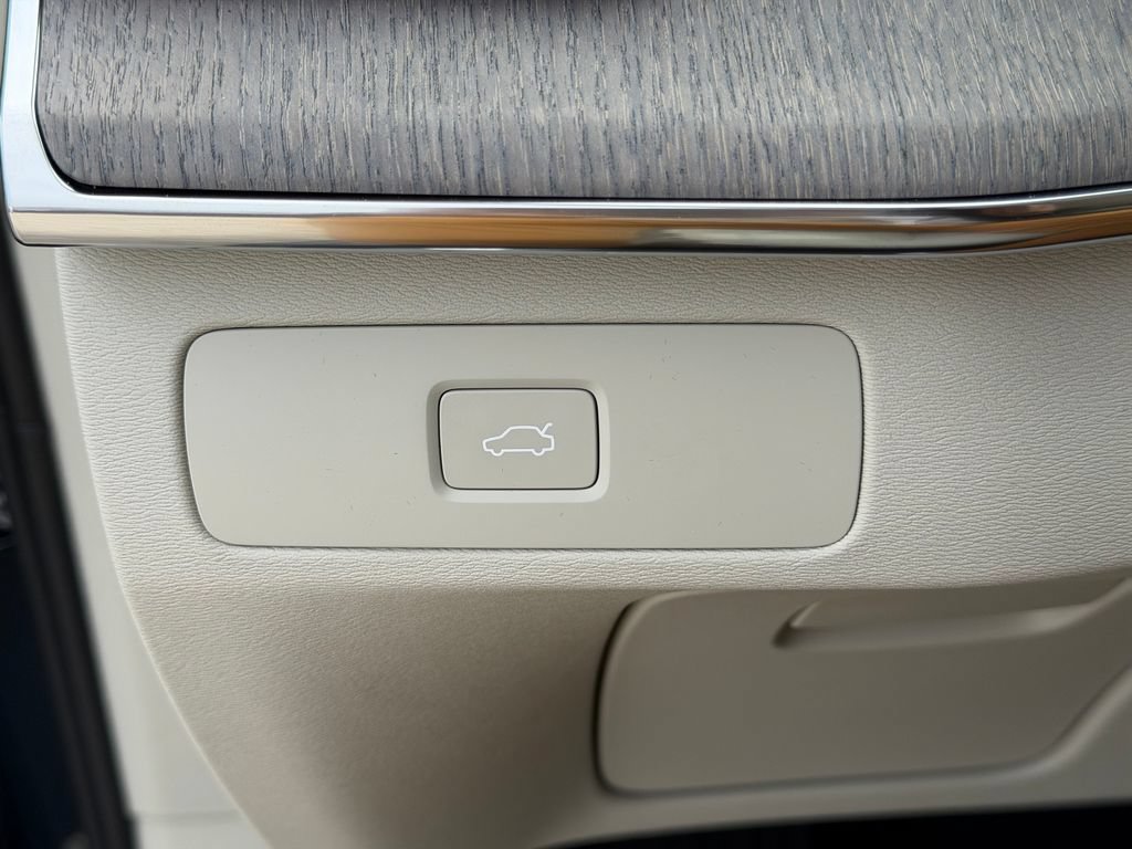 New 2026 Volvo XC90 B6 Ultra w/ Protection Package Premier AWD/4WD image 31