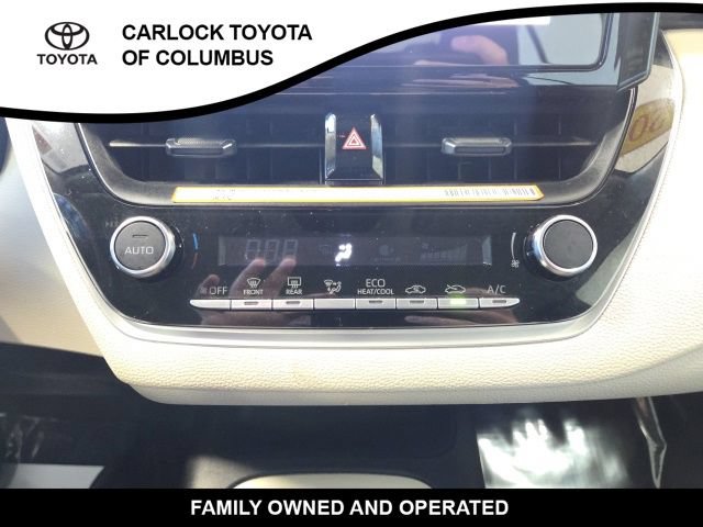 Used 2025 Toyota Corolla LE FWD image 27