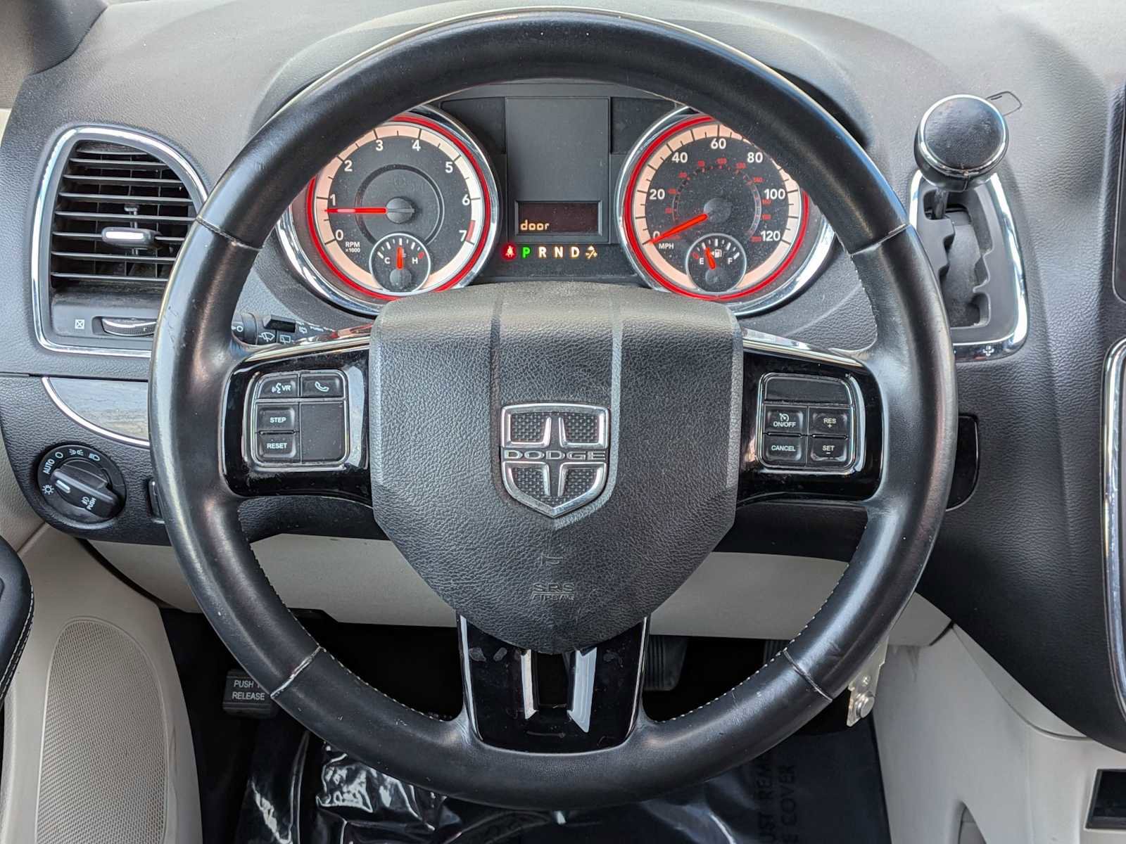 Used 2019 Dodge Grand Caravan SXT image 21