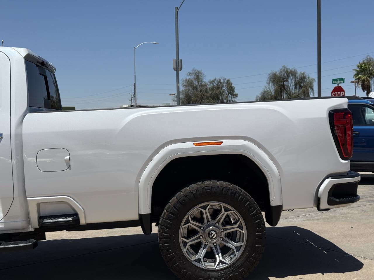 Used 2020 GMC Sierra 3500 Denali w/ Denali Ultimate Package AWD/4WD image 11