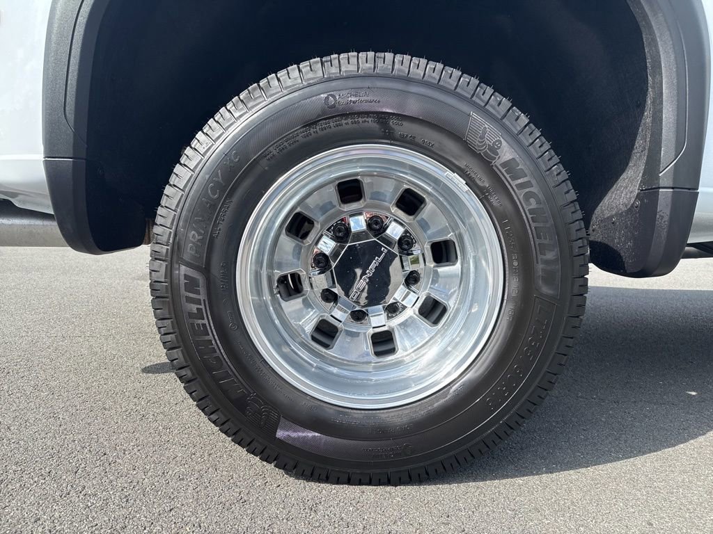 New 2026 GMC Sierra 3500 Denali Ultimate AWD/4WD image 10