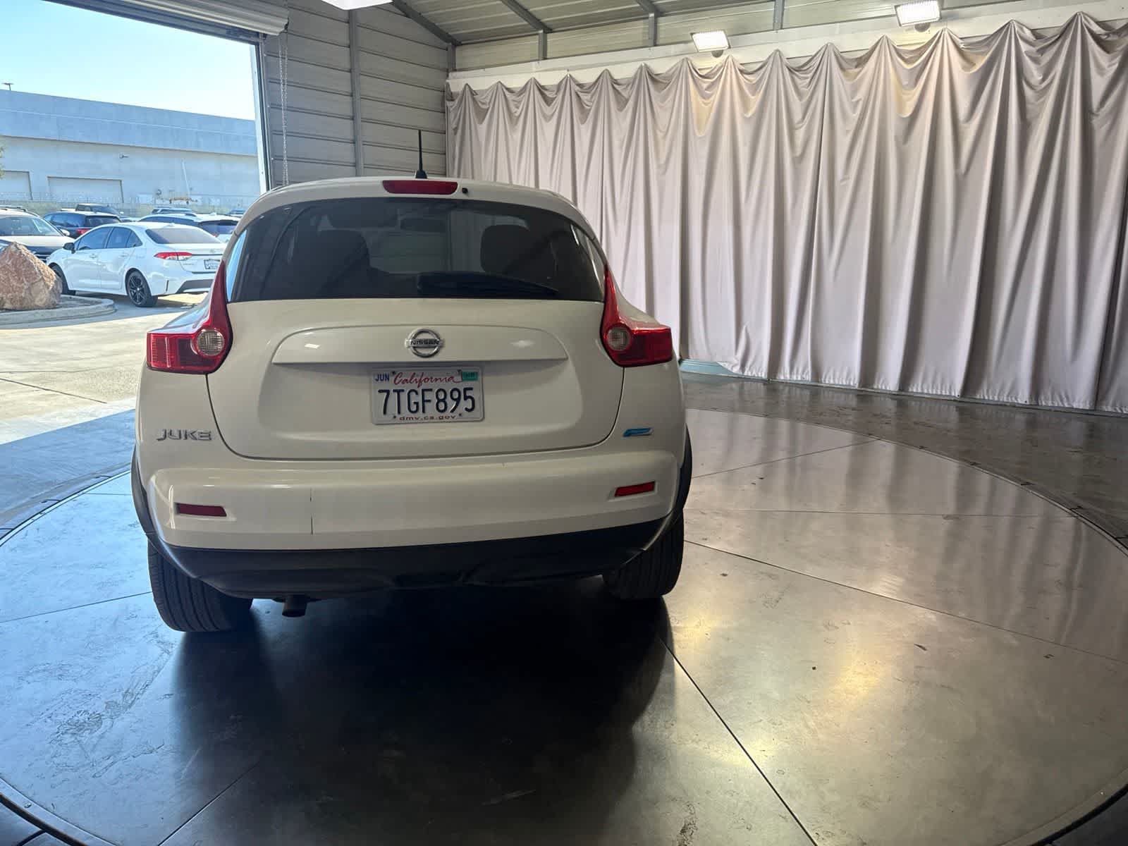 Used 2014 Nissan Juke S FWD image 6