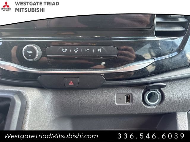 Used 2023 Ford Transit 350 XLT image 26