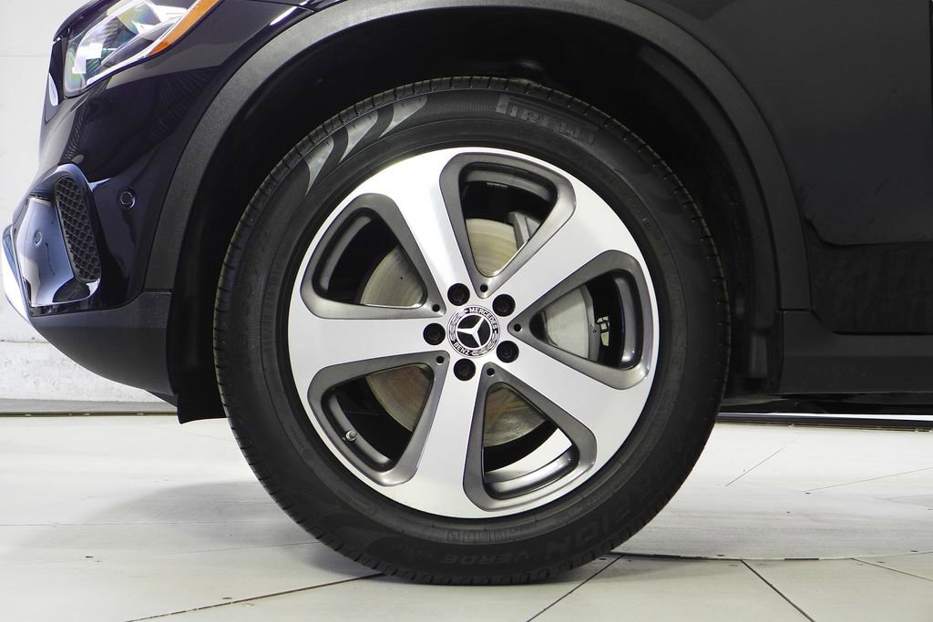 Used 2022 Mercedes-Benz GLC 300 image 5