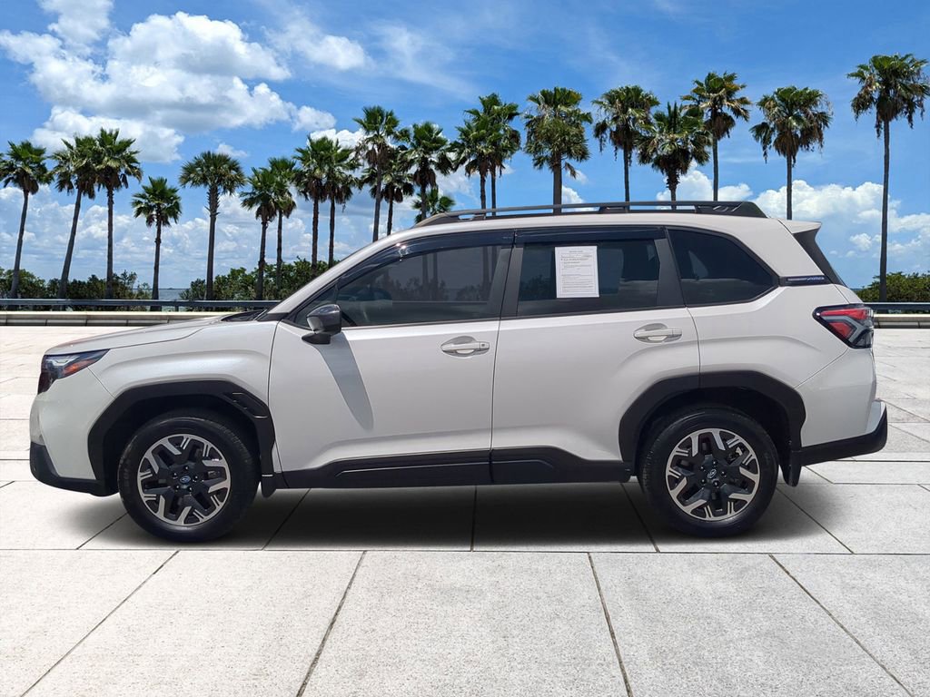 Certified 2025 Subaru Forester Premium AWD/4WD image 3