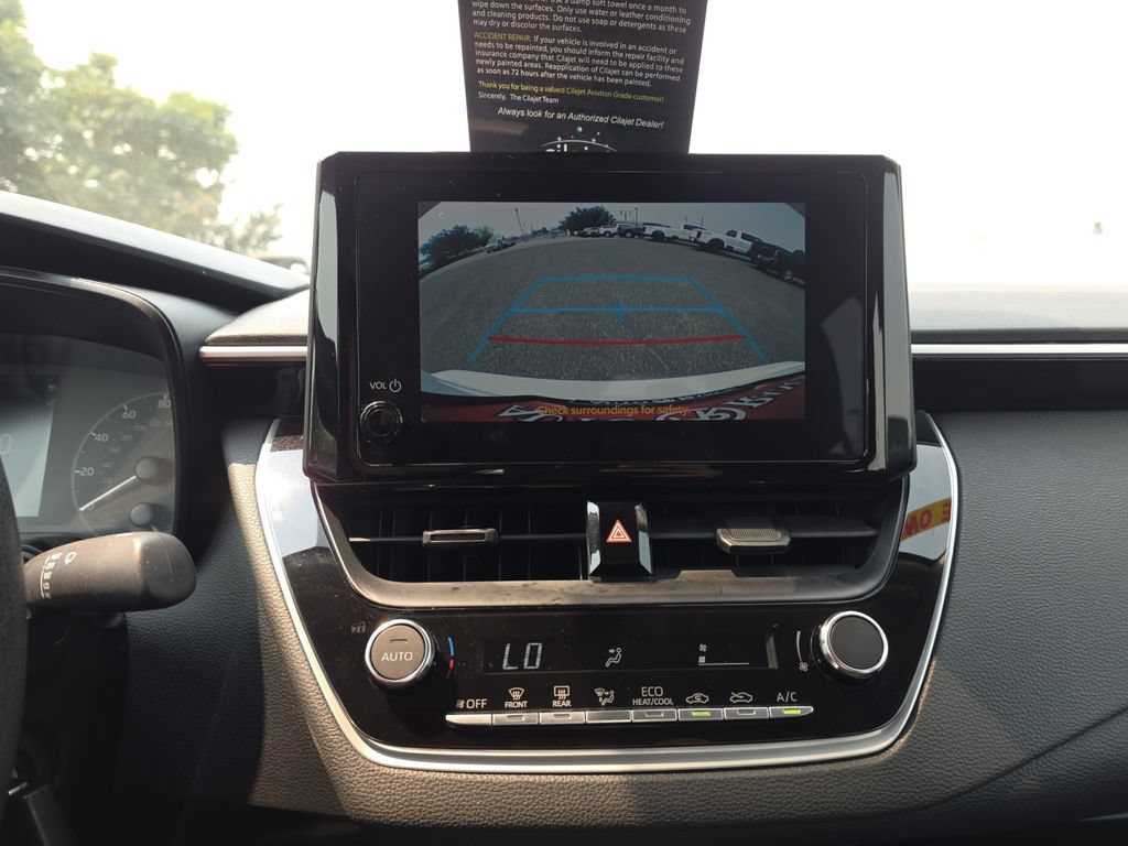 Used 2024 Toyota Corolla LE FWD image 18