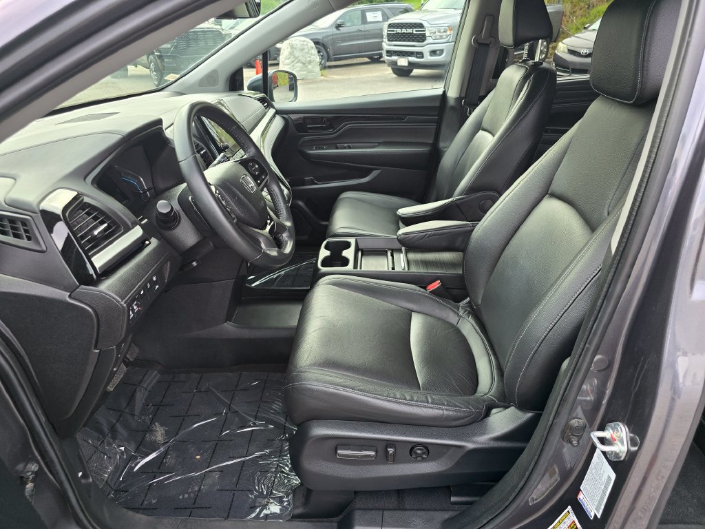 Used 2023 Honda Odyssey Touring image 4