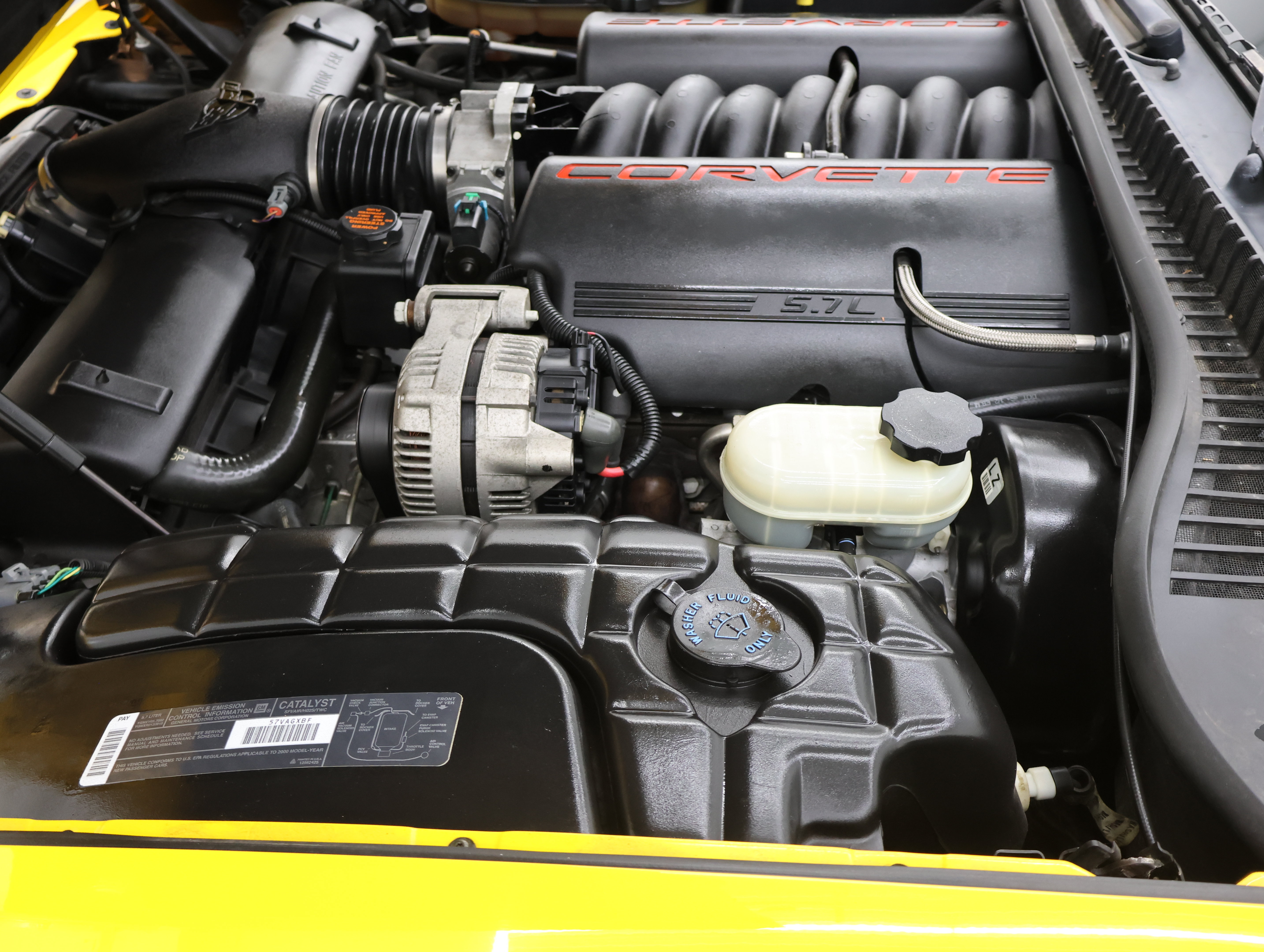 Used 2000 Chevrolet Corvette Convertible w/ Memory Pkg RWD image 13