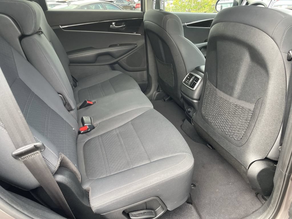 Used 2019 Kia Sorento AWD image 23