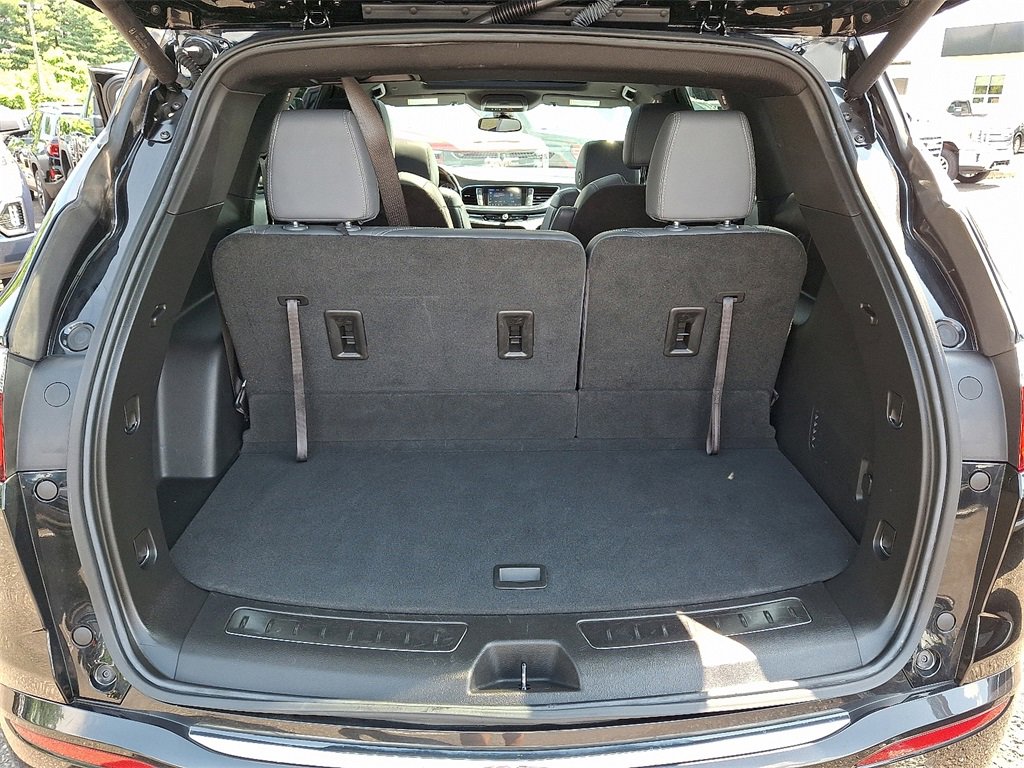 Certified 2022 Buick Enclave Essence w/ Experience Buick Package image 31